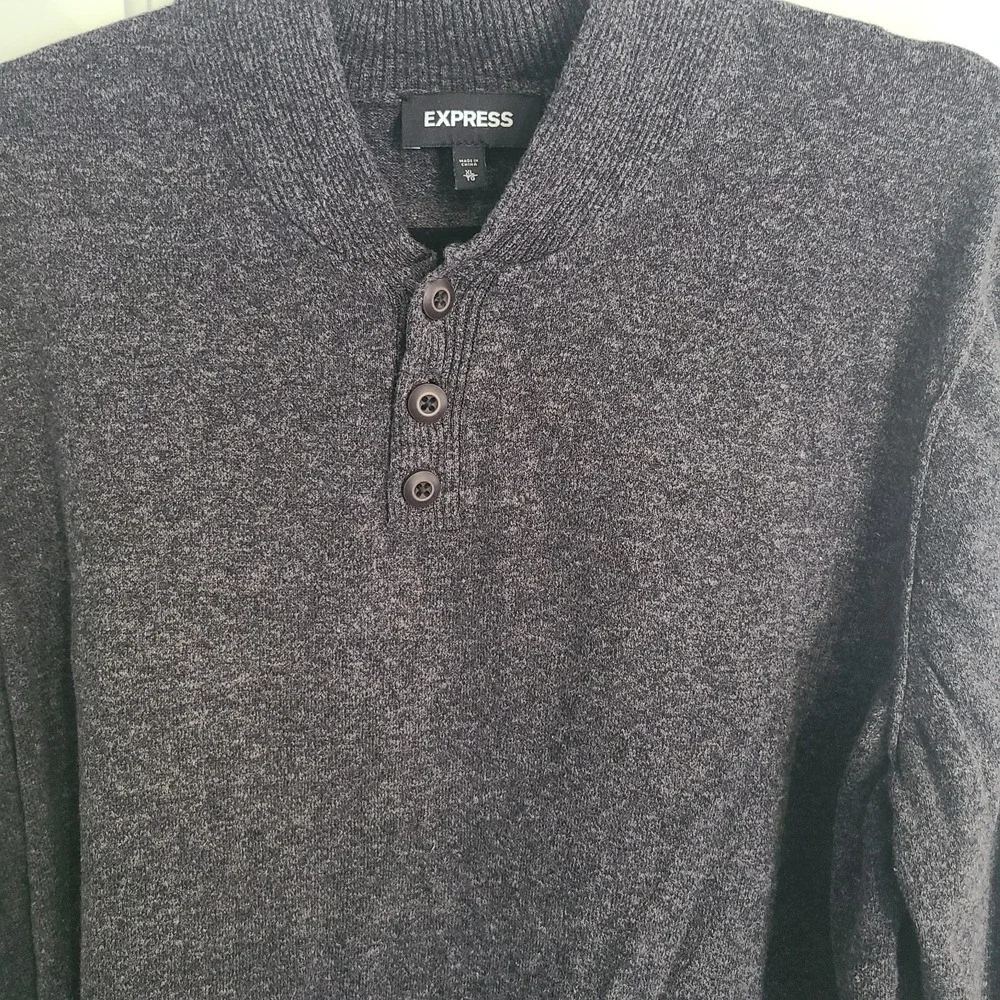 Express 100% Cotton 3 Button Mock Neck Sweater Size XL Charcoal‎ Gray Mens